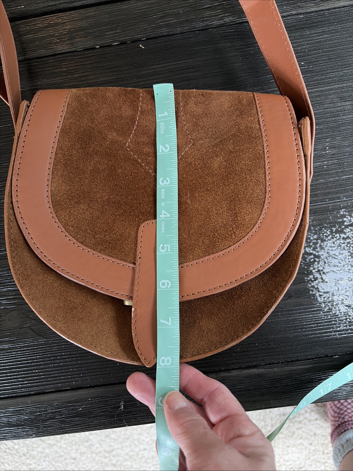 AMERICAN EAGLE small shoulder purse, cow leather, magnetic closure, good cond