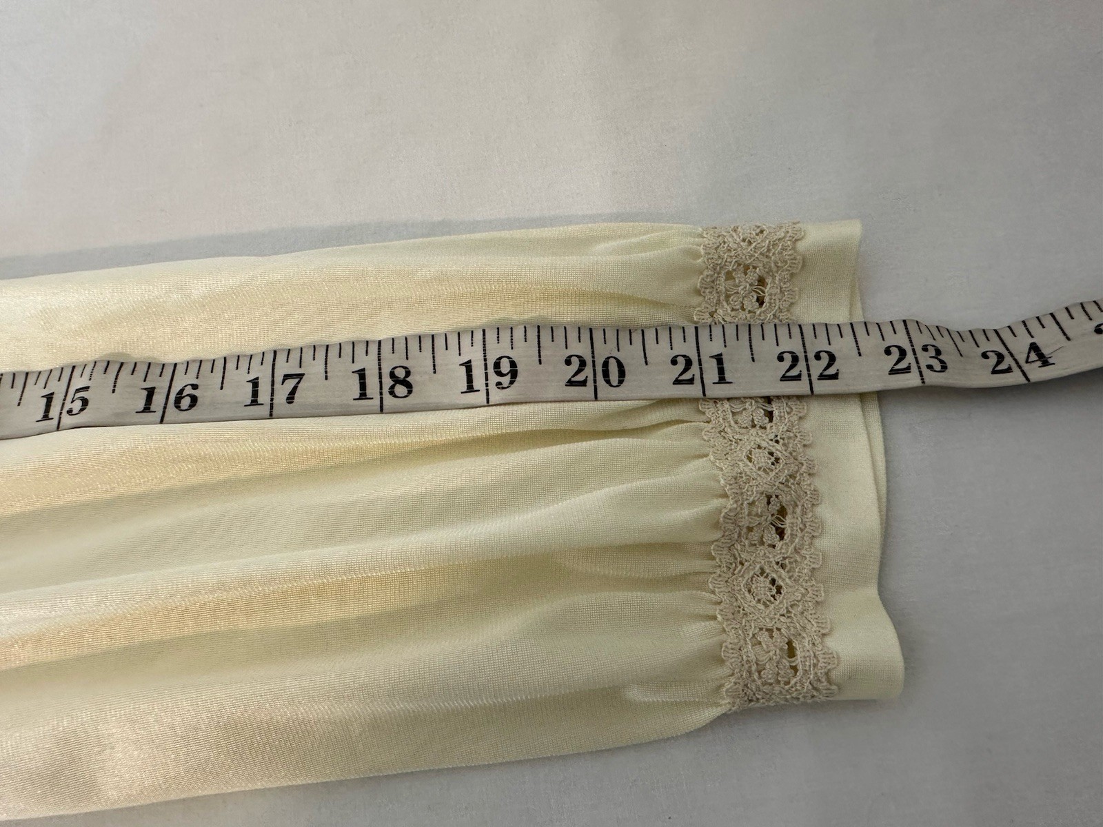 Vtg Gossard Artemis Zip Front Robe Large Yellow Beige Lace Trim Poc Loungewear