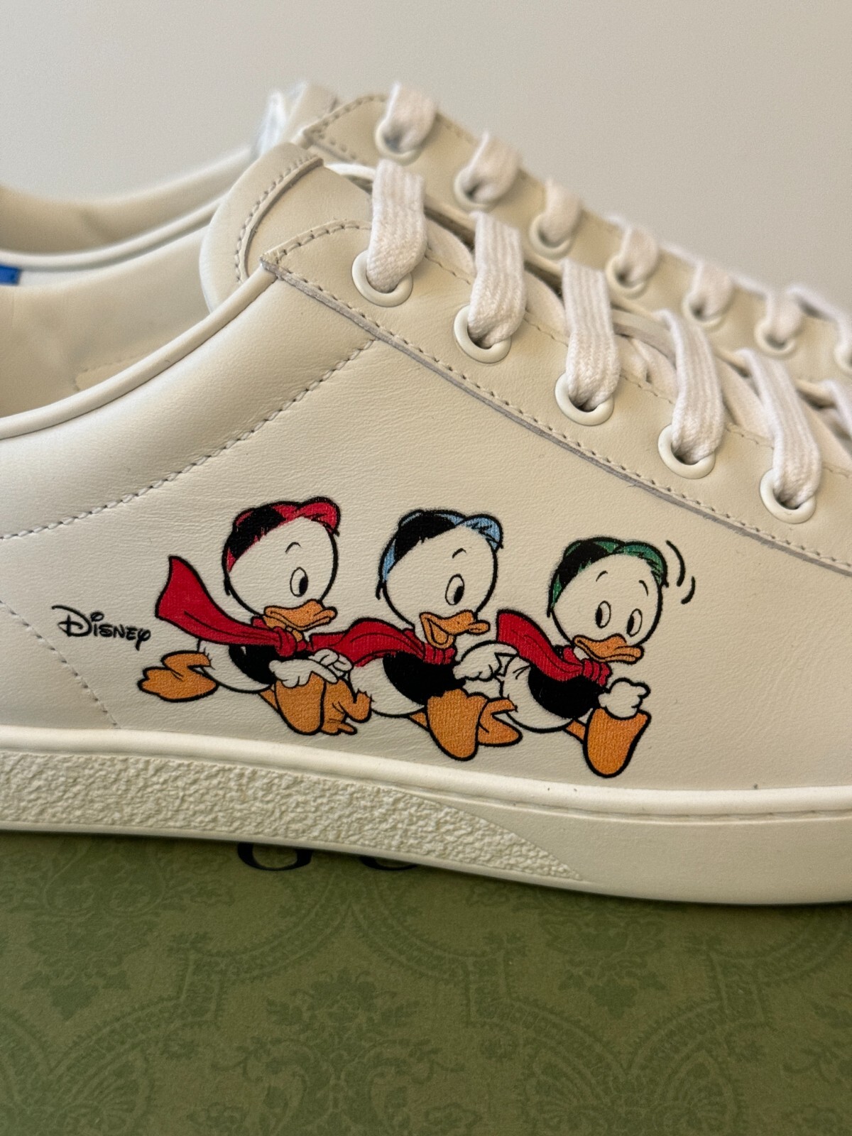 Gucci Disney Ace white leather sneaker Huey Louie Dewey Womens size 37eu 7 US