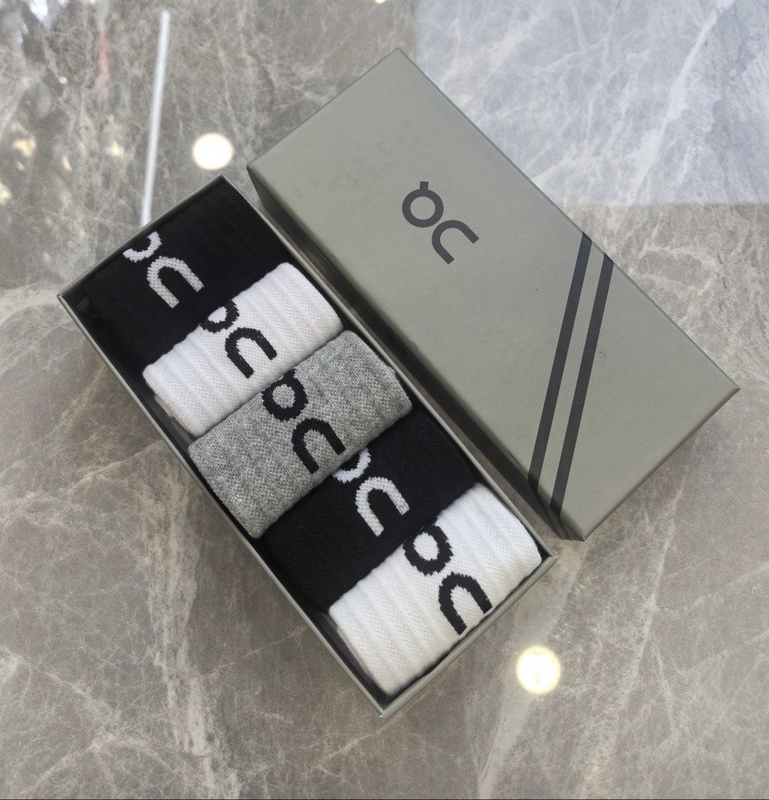 5 Pairs On Cloud Socks Half-Calf Size Medium Unisex