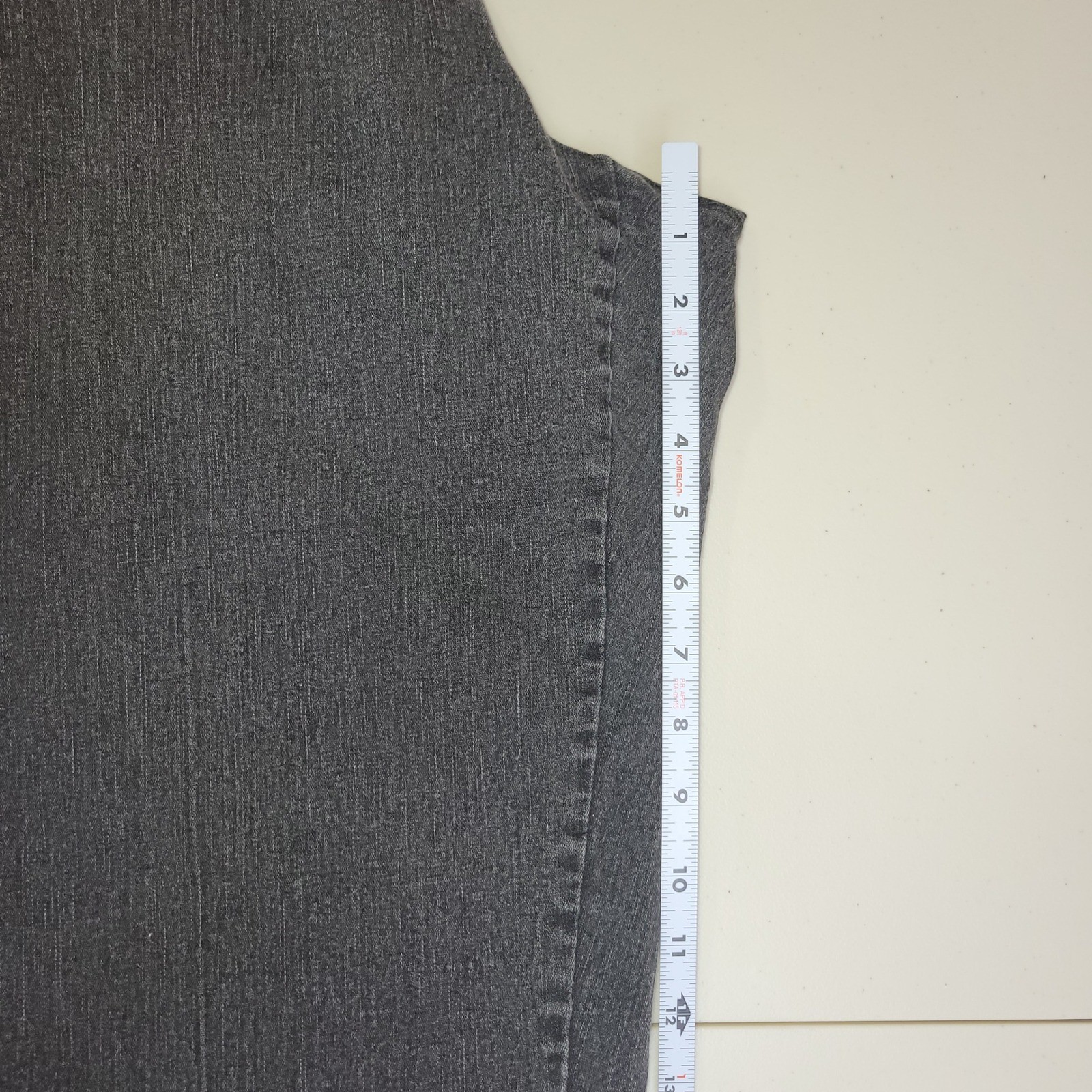 Alfred Dunner Pull On Pants Size 22W Gray Stretch Crop Pockets Denim Jeans