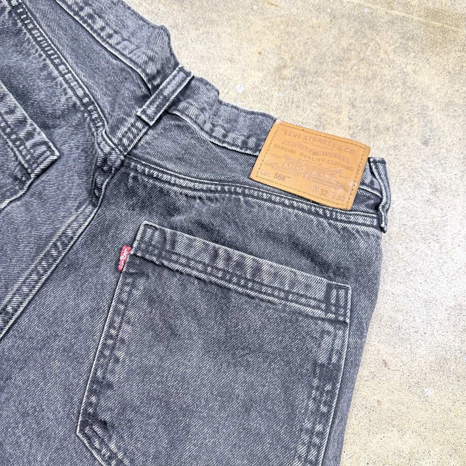 Levi’s Premium Lot 568 Stonewash Black Baggy 32×30 Cargo Jeans Mens Loose Fit
