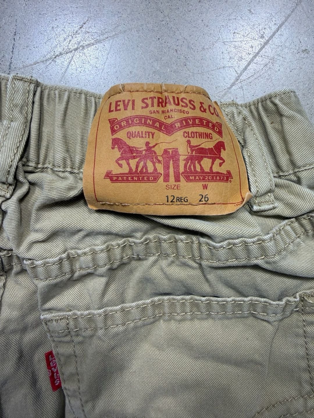 Levi’s 502 Regular Taper Chino Shorts with Webbed Belt – Boys Size 12 Reg