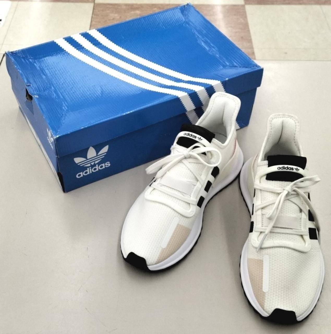 ADIDAS Sneakers EE4465 Used
