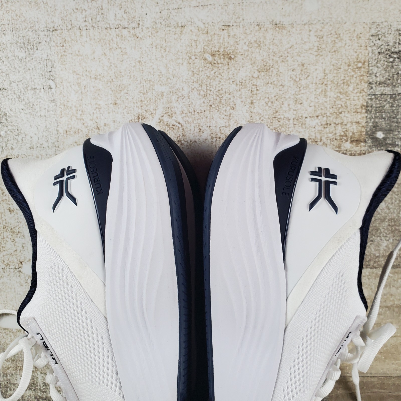 KURU Atom 2 Mens Shoes Sz 7.5 M Running Bright White Indigo Lace Up Sneakers