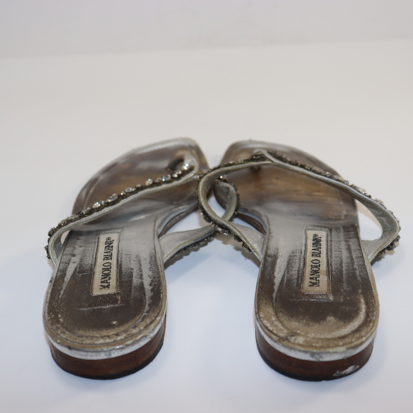 Manolo Blahnik Thong Sandals Womens Silver Embellished Fair Crystal Beads Size 6