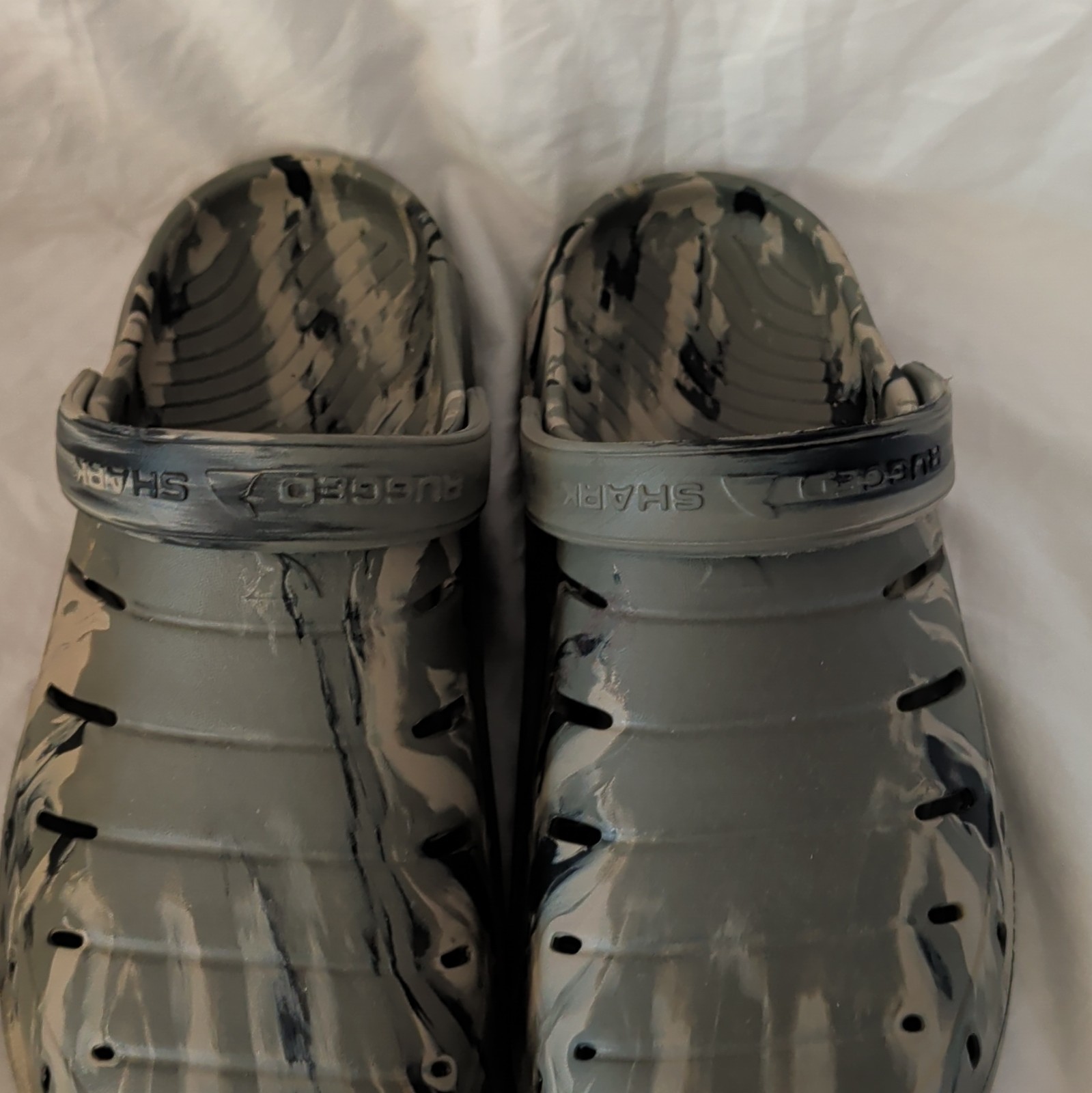 Rugged Shark Lightweight Breathable Camouflage Slip-On Clogs Gray Black Men’s 11