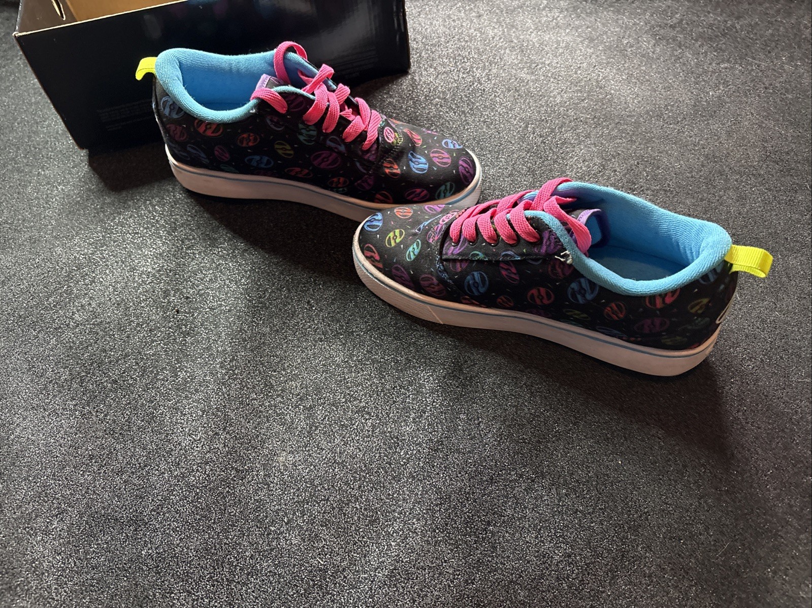 Heelys Womens 7 Sneakers Pro 20 Prints