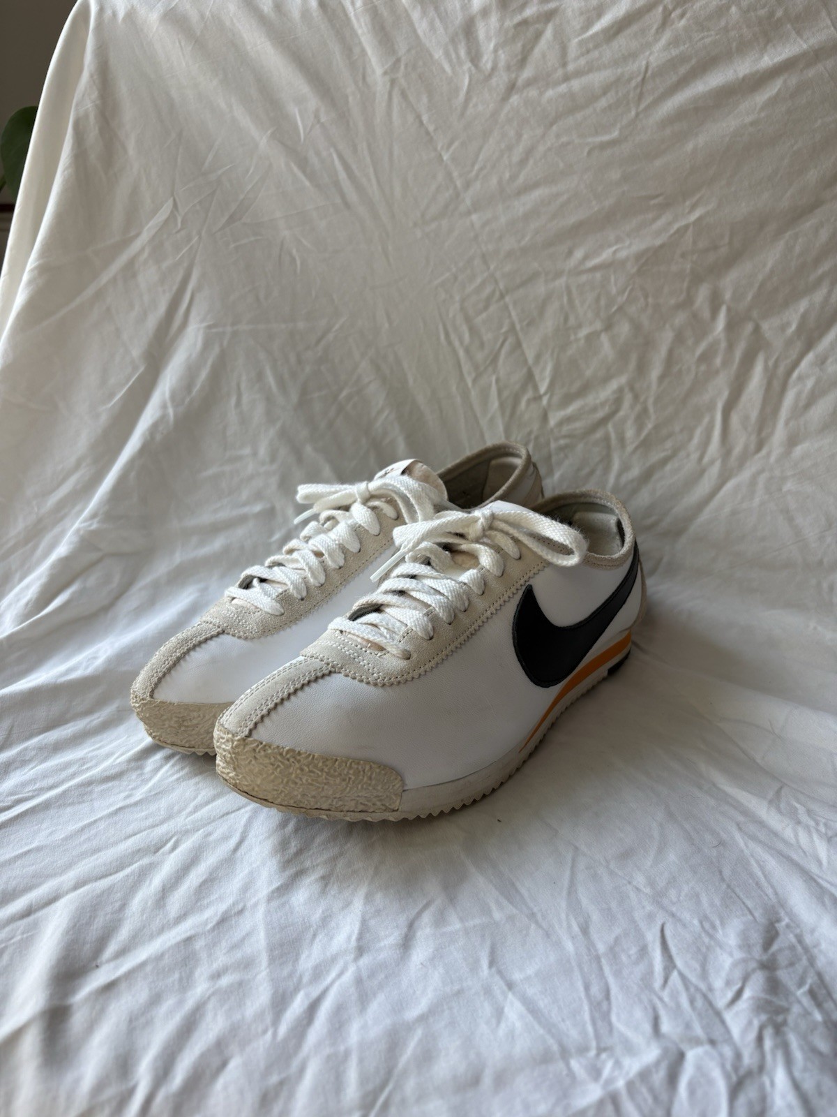 Nike Men’s Low Top Lace Up Athletic Sneakers (**1 of 3107 pairs made)