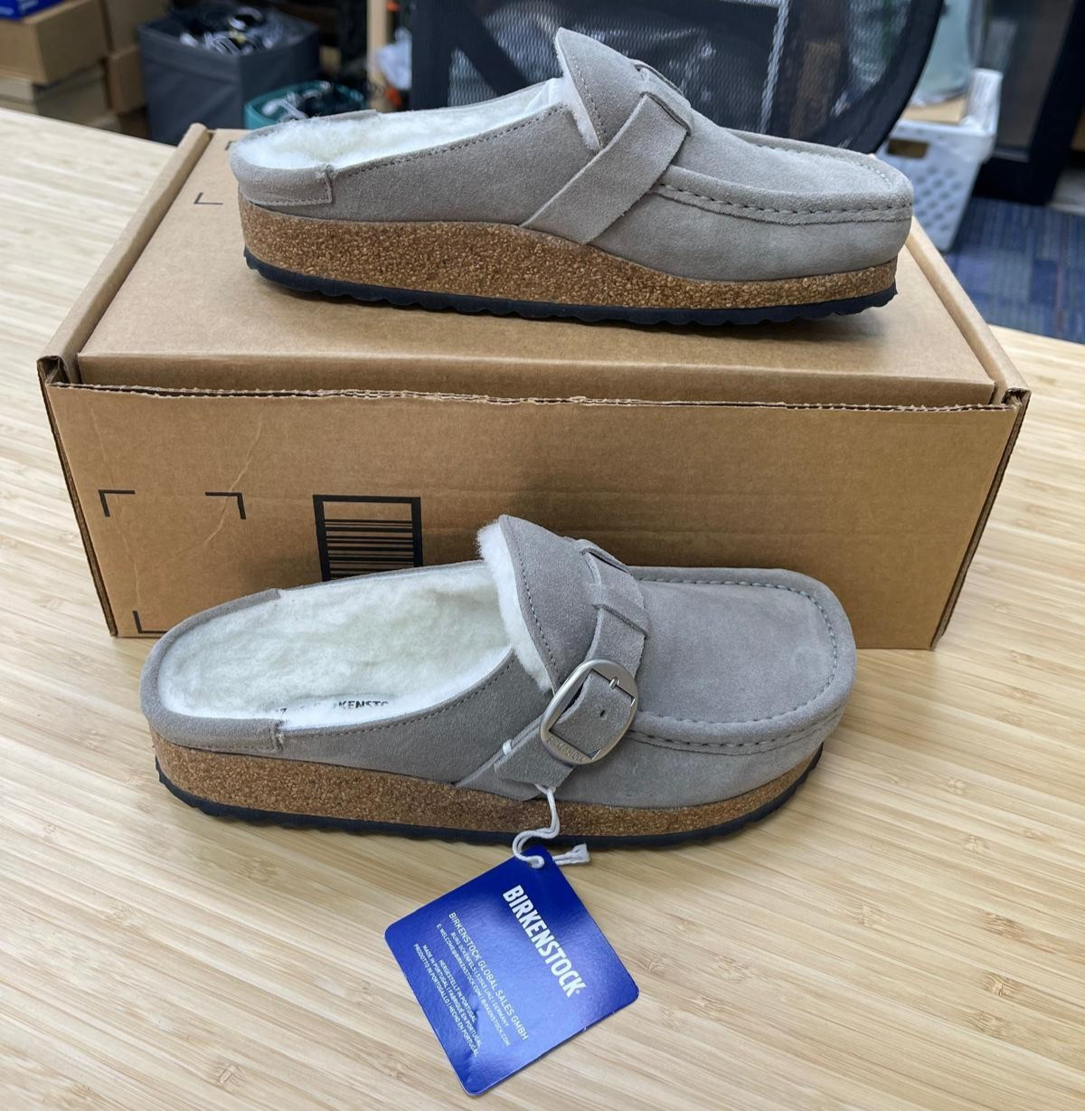 BIRKENSTOCK Unisex Buckley Shearling Suede Clog,Stone Gray,Size EU37/US W6-M4
