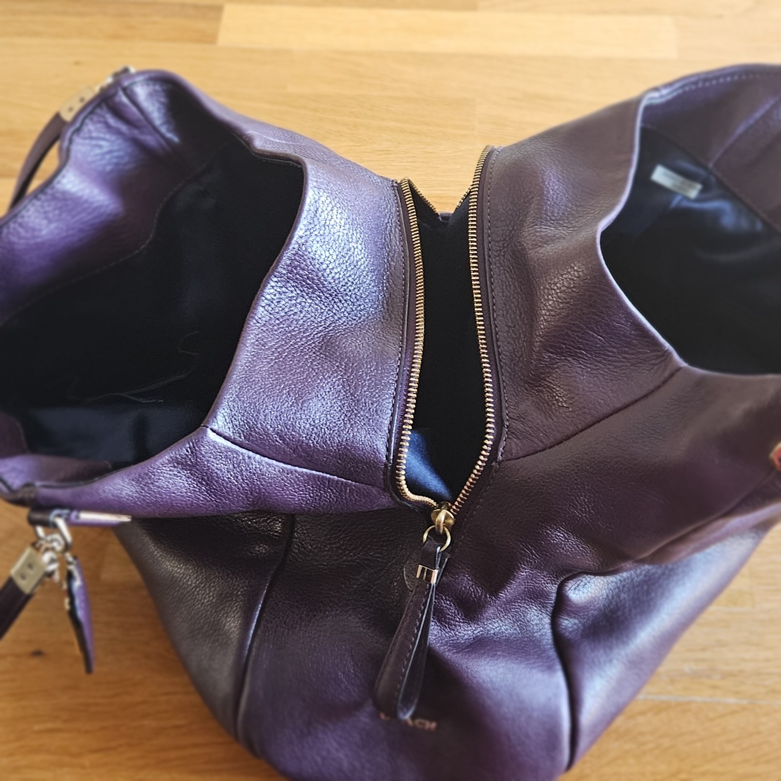 COACH Madison Phoebe Tumbled Pebbled Plum Purple Leather Lined Shoulder Bag