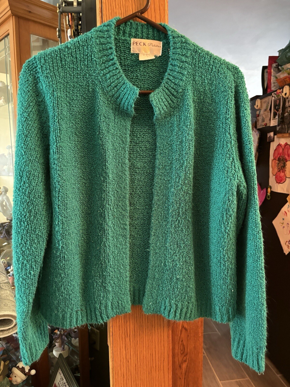 Peck Ladies Petites Sweater Open, no buttons for closure Green Medium