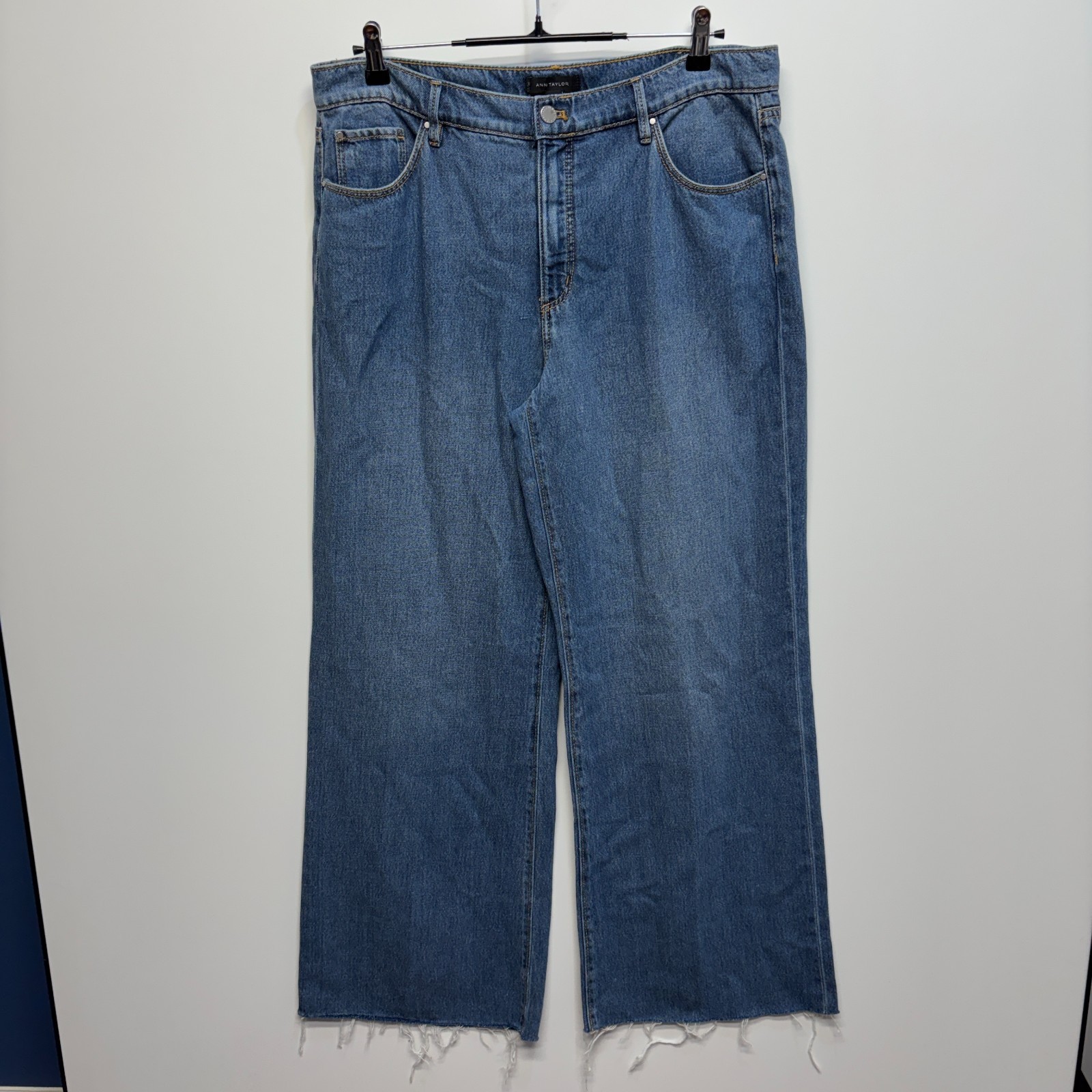 NWT Ann Taylor The Wide Leg Mid Rise Jeans Size 12 Blue Denim SP24 D106 -25