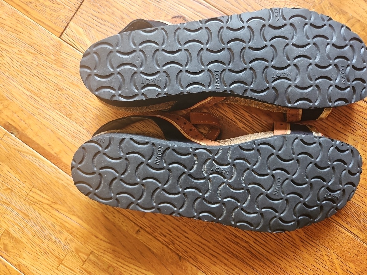 Naot Beverly Brown Black Gold Cork Footbed Comfort Sandals Women’s Size 11