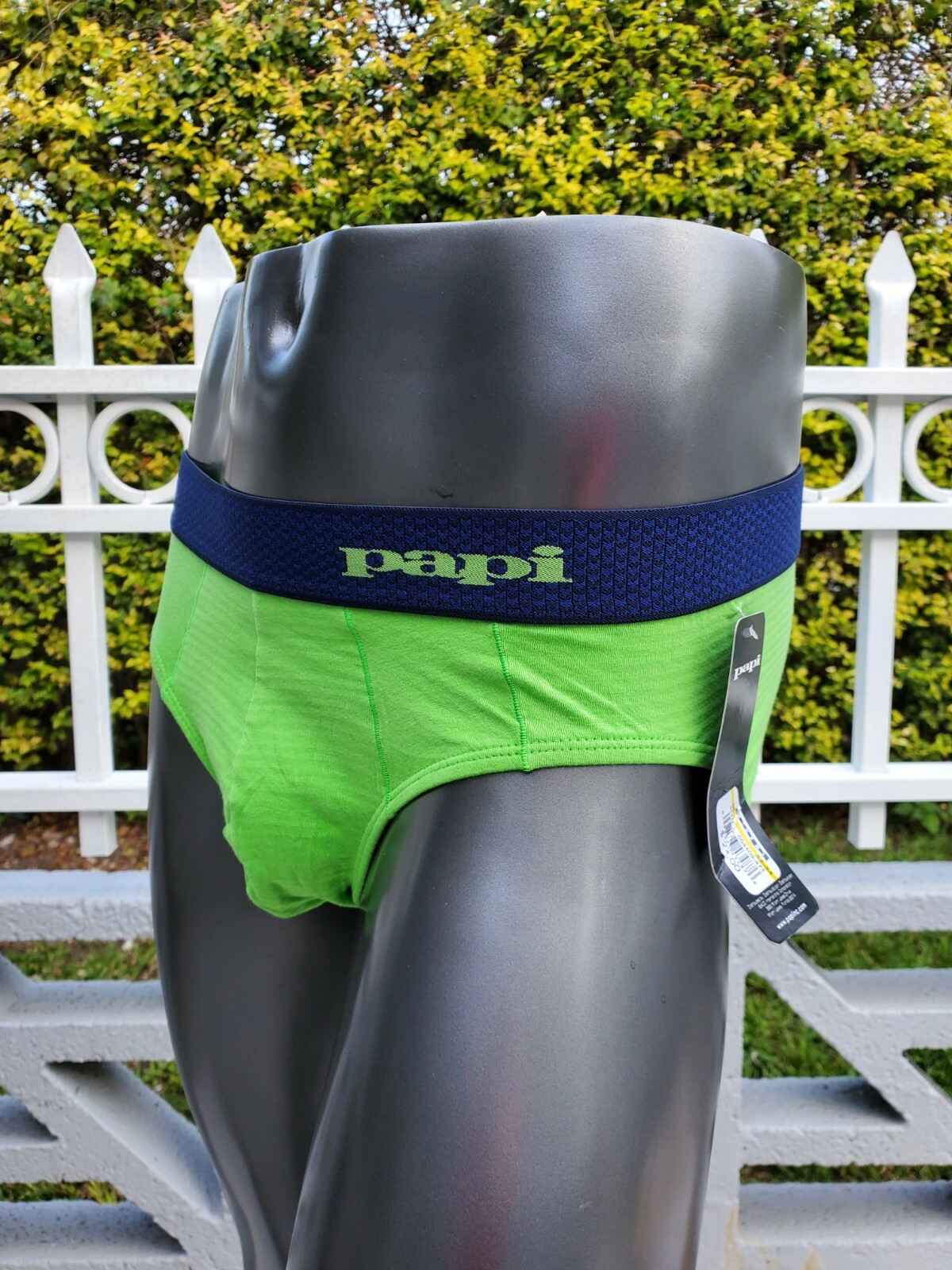 Papi Men’s cotton stretch brief underwear size medium.