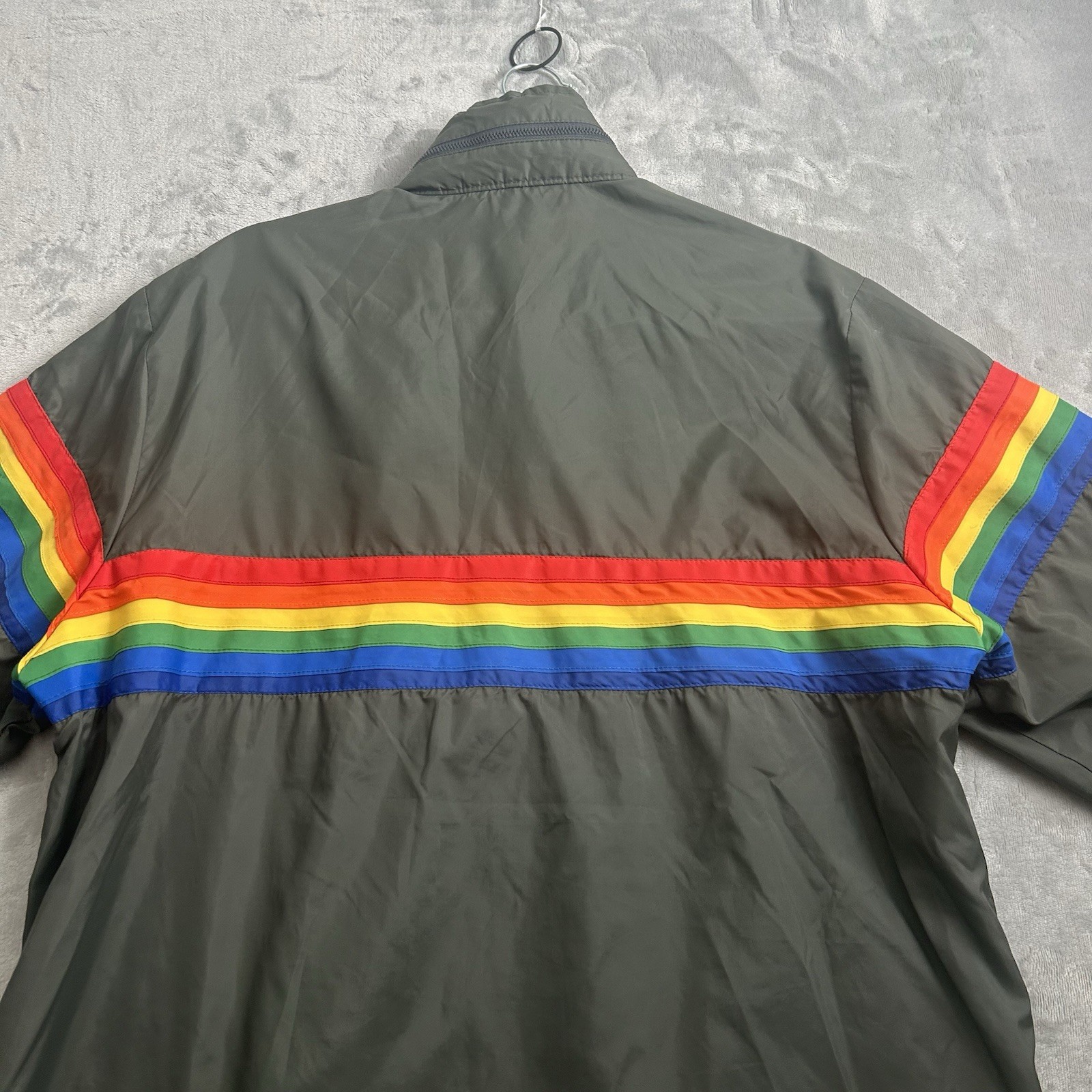 VTG 80s Ocean Pacific Windbreaker Jacket Men Large Gray Rainbow Stripes OP Surf