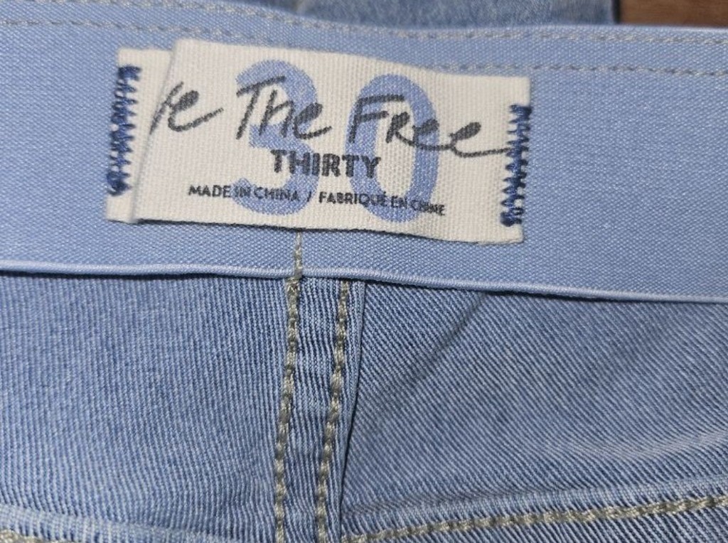 EUC Free People We The Free Penny Pull-On Flare Jeans Womens Glass Blue Sz 30