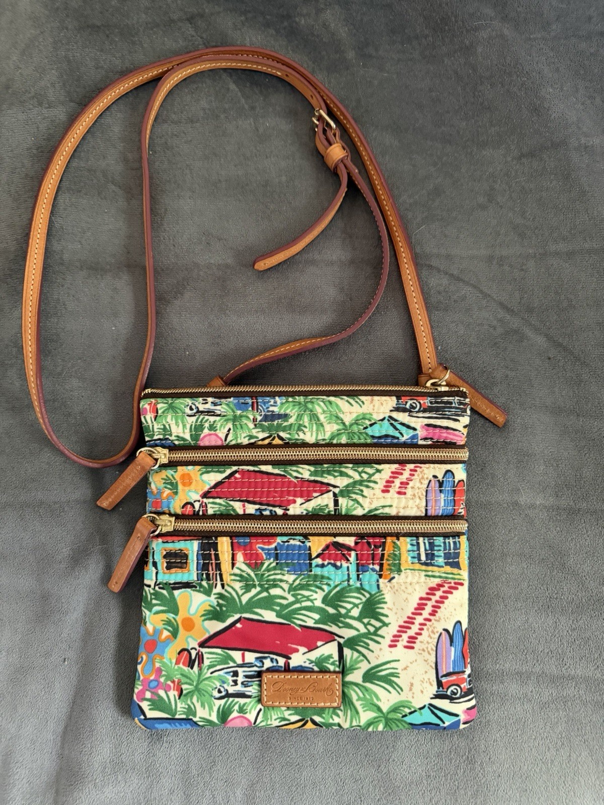 Dooney & Bourke Tropical Island Triple Zip Crossbody Bag Sandbar Pattern NWOT