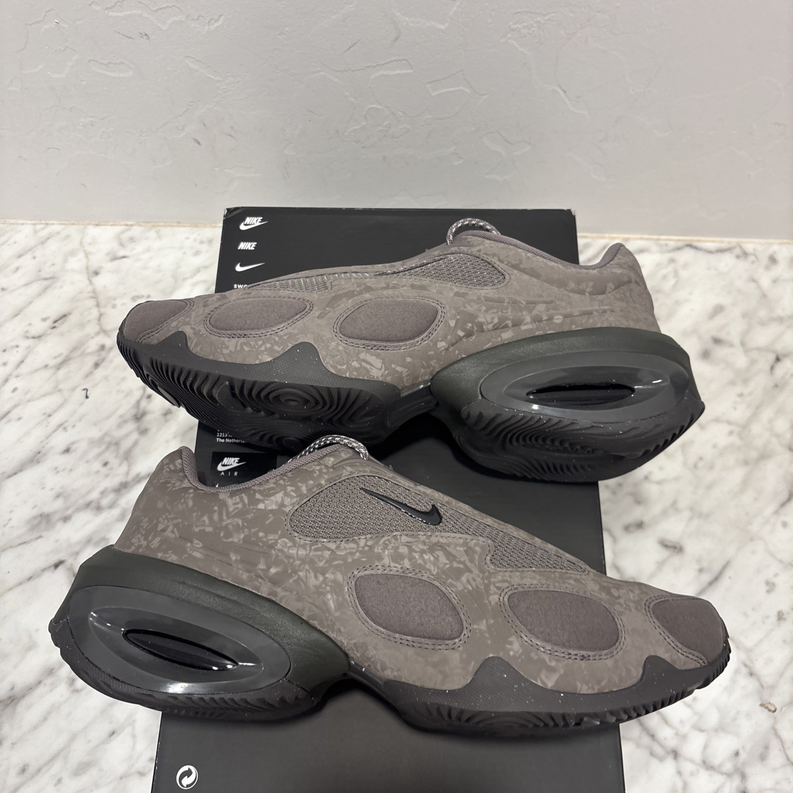 Nike Air Max Muse Cave Stone/Medium Ash Women Size 11.5 / Men’s 10 HV5758-289
