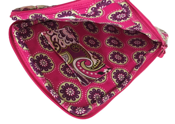 z VERA BRADLEY Very Berry Tablet Sleeve 6.25 in x 8.5 in x .75 in Zip Close