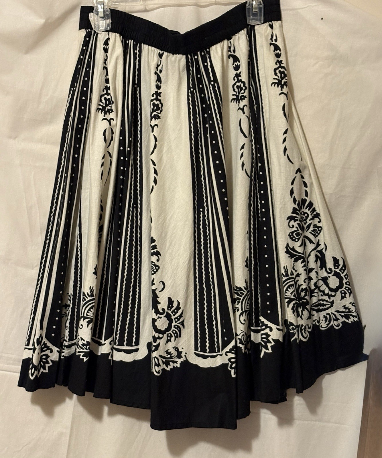 S-L Studio West Half Circle Skirt Nouveau Print Black White Cotton Nostalgic VTG