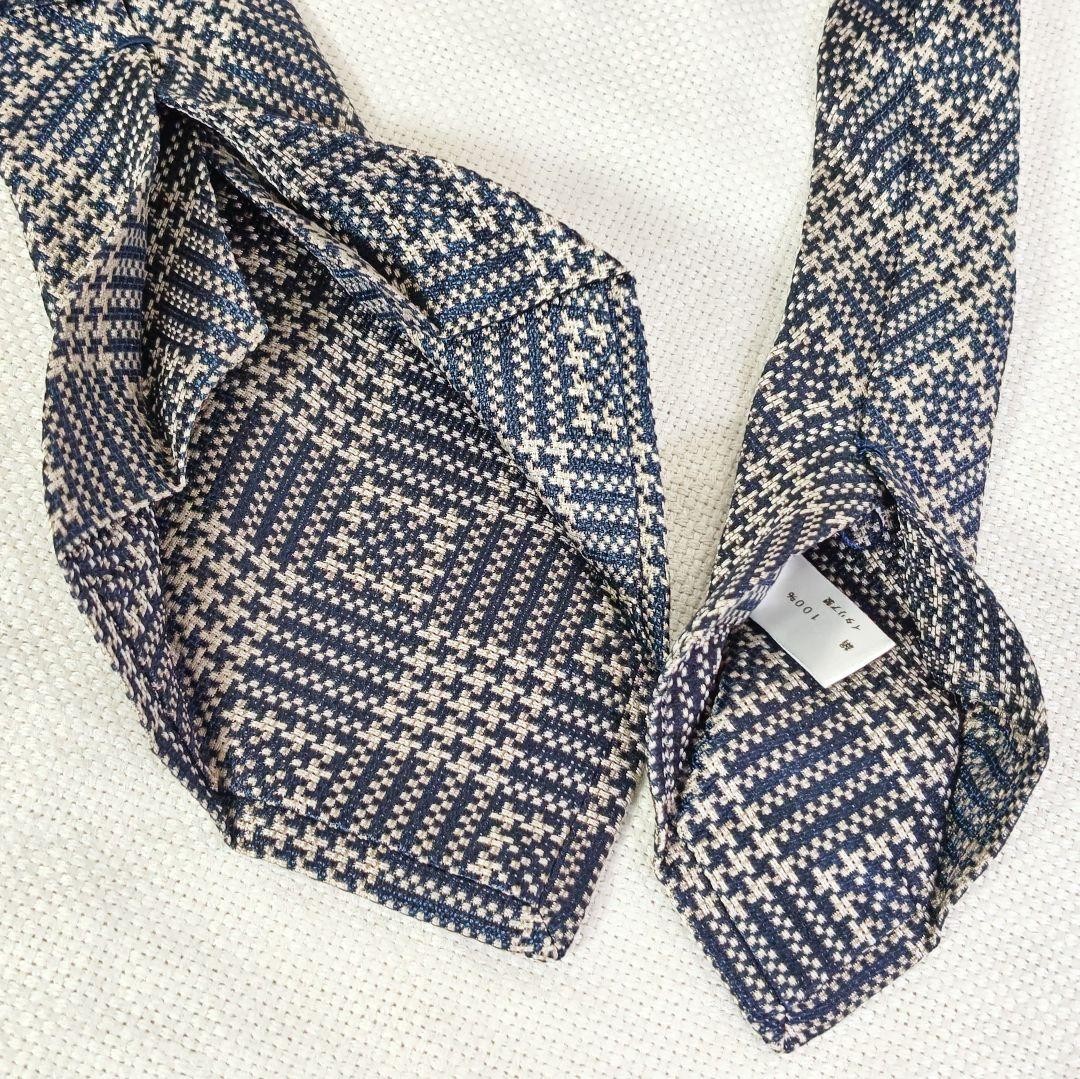 Kiton Sette Pieghe Check Navy Silk Necktie Very Good 8.3cm