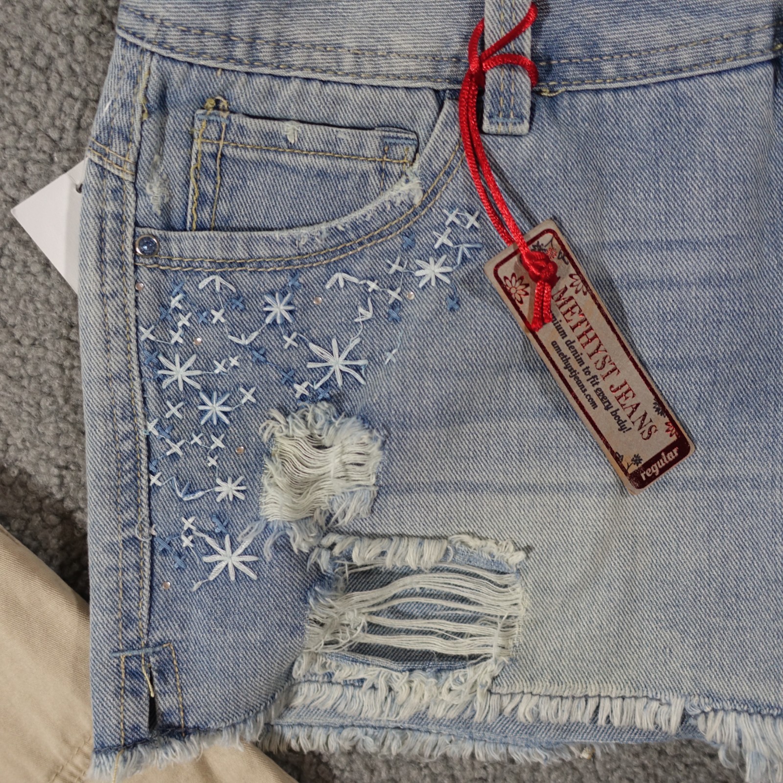 Amethyst Jeans Shorts Juniors Size 9 Pockets Cotton Blend Low Rise Distressed