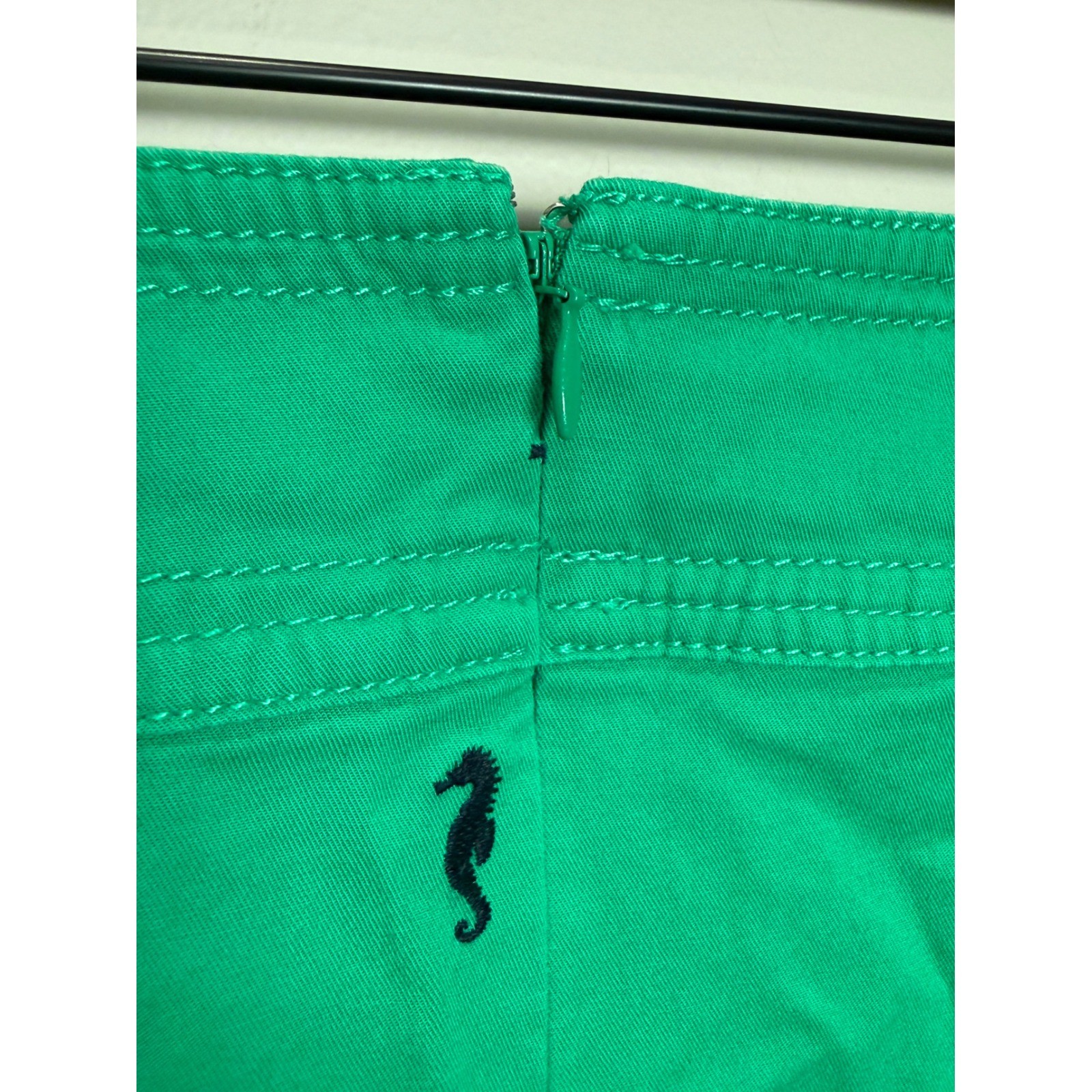 Talbots Cotton Embroidered Seahorse Mini Skirt Green Navy Preppy Coastal Bach 10