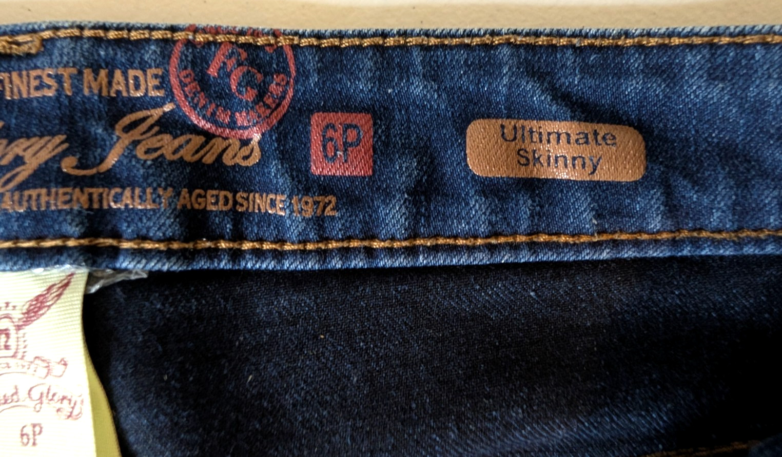 Faded Glory Dark Blue Jeans Tapered Leg Women’s Size 6 Petite 5 Pocket Design