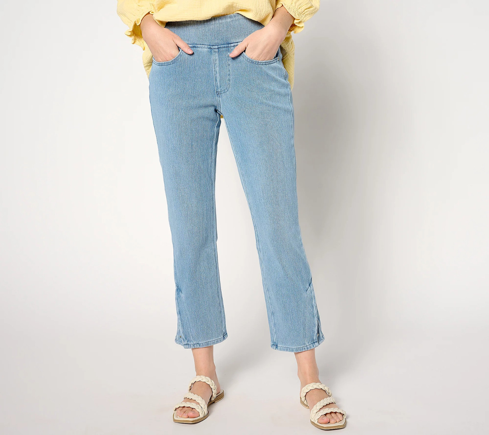 Belle by Kim Gravel Flexibelle Anchor Button Crop Jeans Women’s 10P -Light Wash