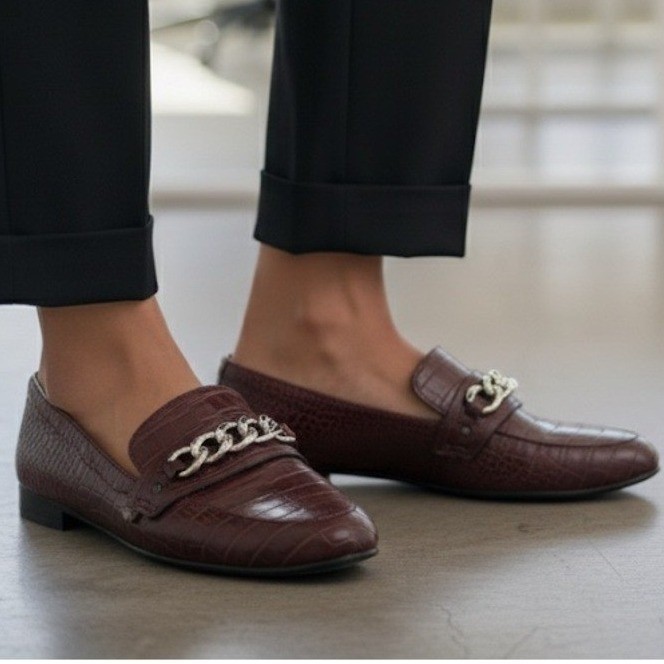 Charter Club Burgundy Croc Embossed Chain Link Loafers Womens 9M Wine Red Flats