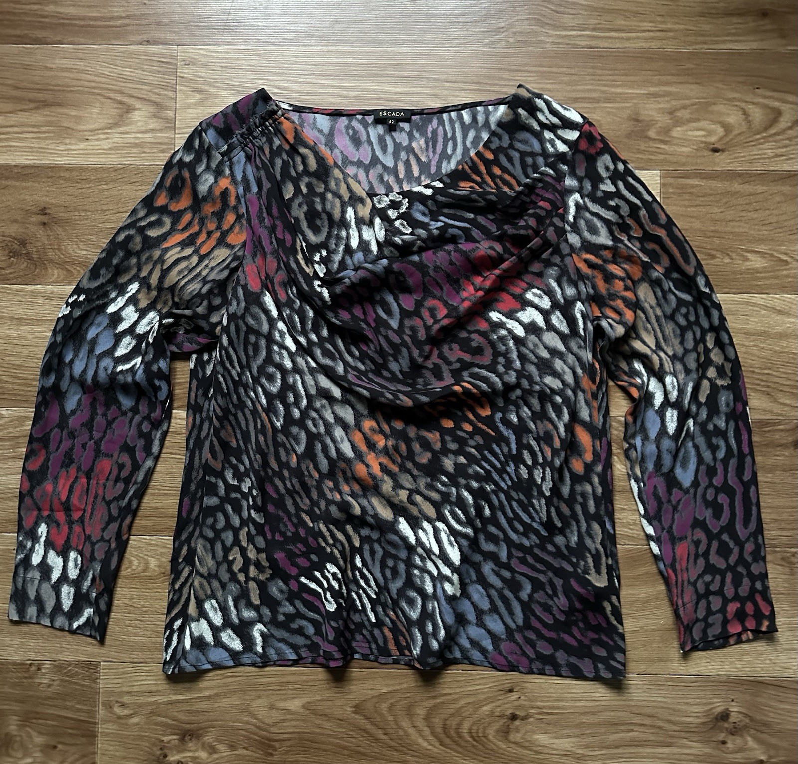 Escada 100% Silk Cowl Neck Blouse Abstract Leopard Fantasy Print Top Germany 42