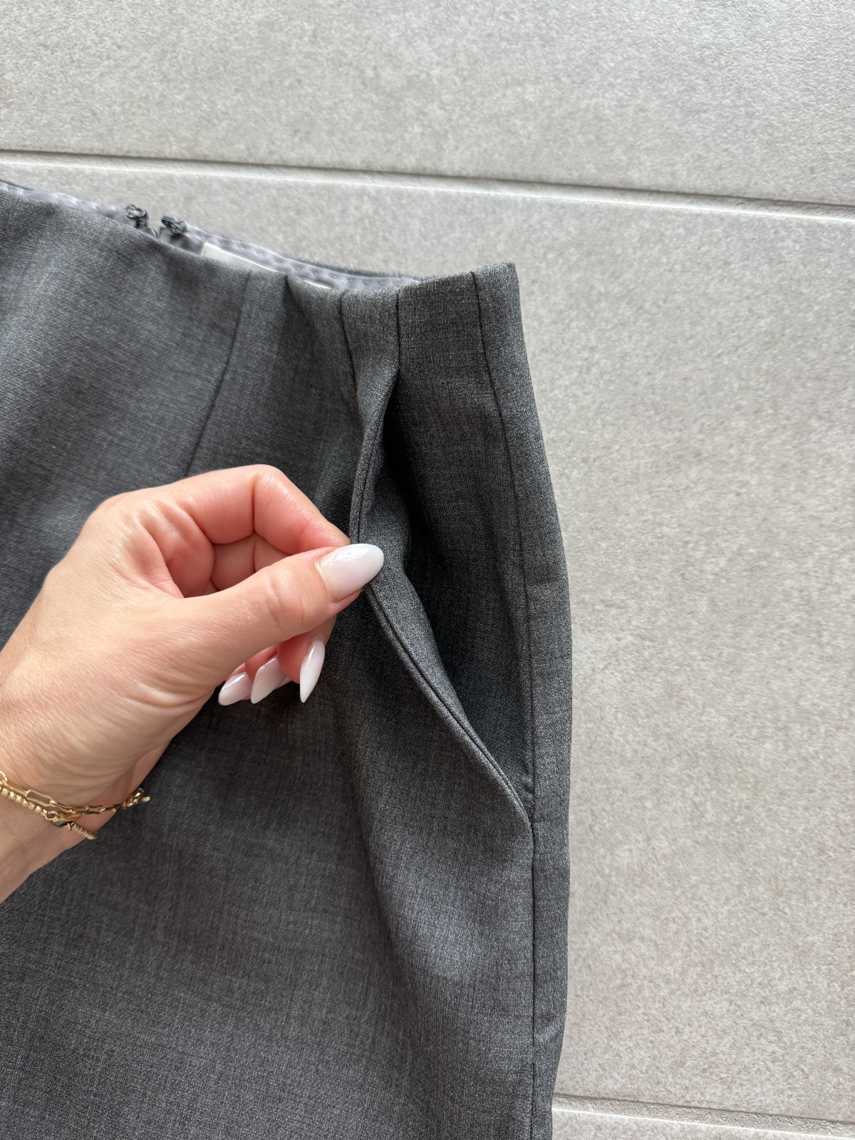 Babaton Skirt Womens 0 Gray Black Glen Check A Line – COND: EXCELLENT