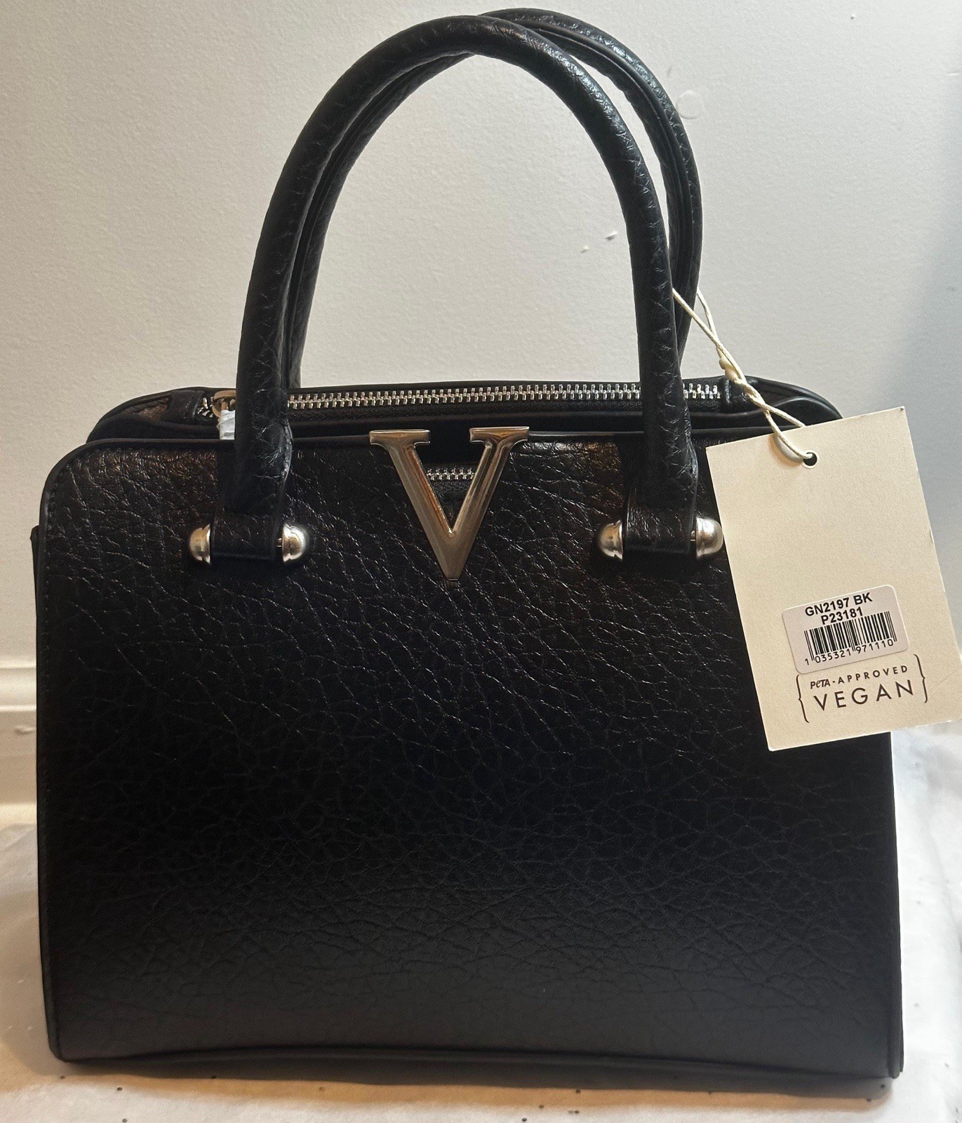 Black Pebbled Satchel Top Handle Bag V Logo Accent Zip Lined Silver HW