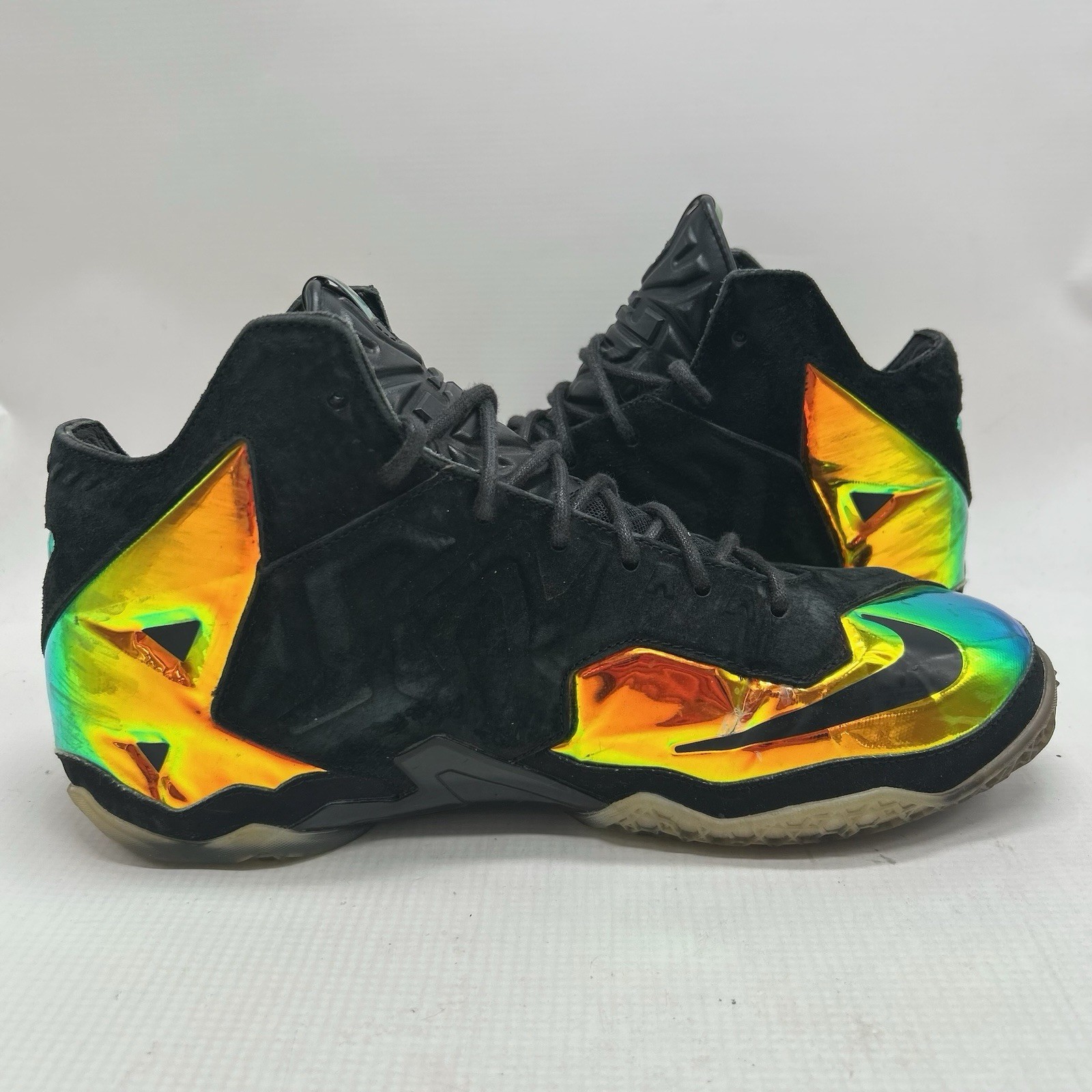 Nike LeBron 11 EXT QS Kings Crown Men’s Size 9.5 US 677693-001 Black Basketball