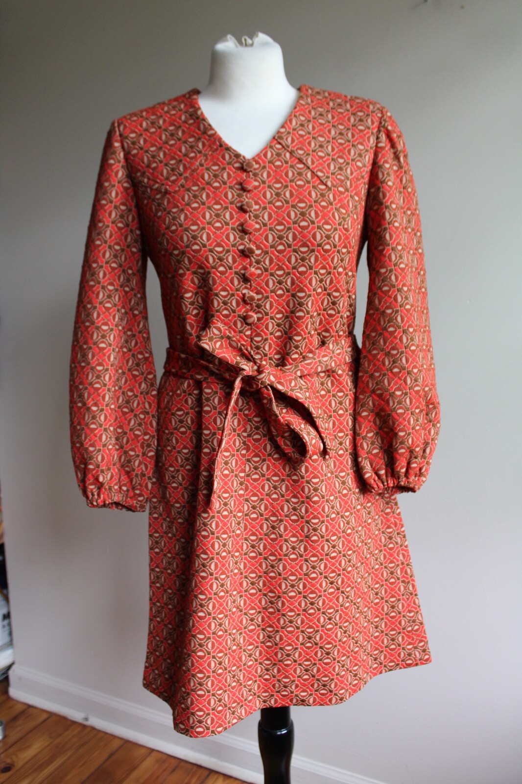 Vtg Unbranded 36″ Bust Orange Brown Geometric V-Neck Knit Fabric Belted Dress
