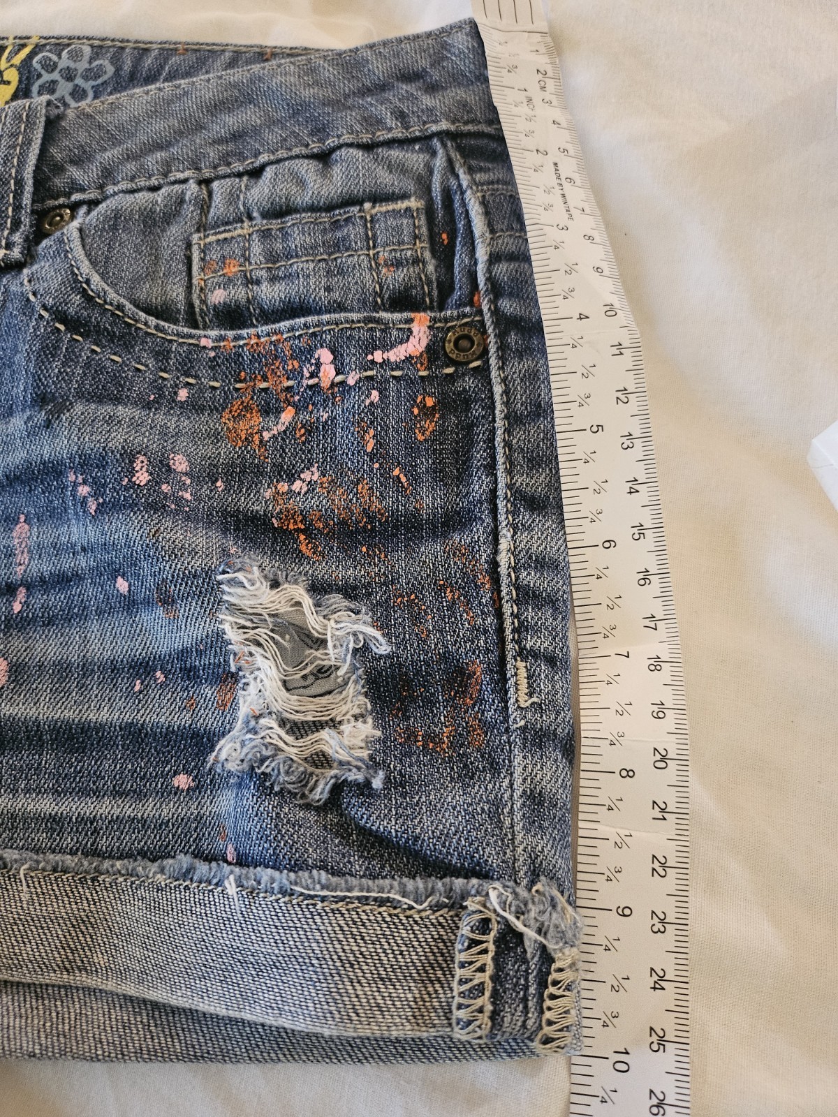 MUDD Low Rise Blue Denim Women’s Shorts with Orange Pink Paint-Splatter Size 5