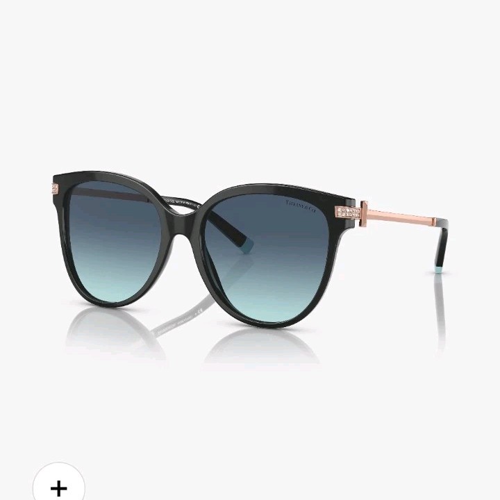 New With Tags Tiffany & Co. Women’s Cat Eye Sunglasses Black Frame Blue Gradient