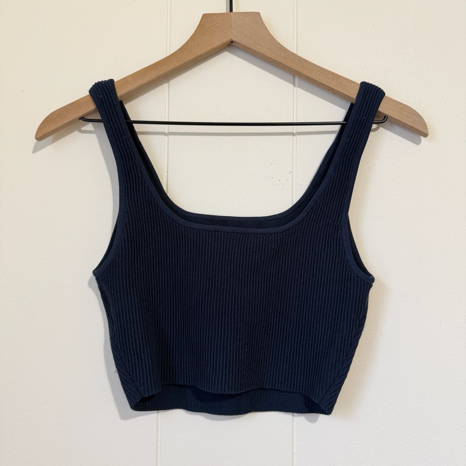 Babaton Aritzia Navy Blue Ribbed Knit Cropped Tank Top Sleeveless Minimalist Med