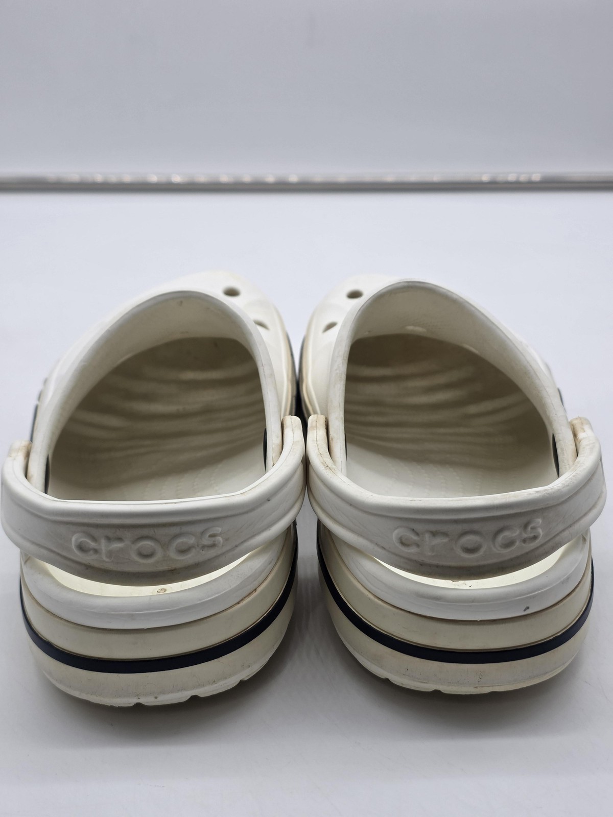 Crocs Bayaband Clog Shoes Womens Size 7 White Slip On Comfort Casual Damaged