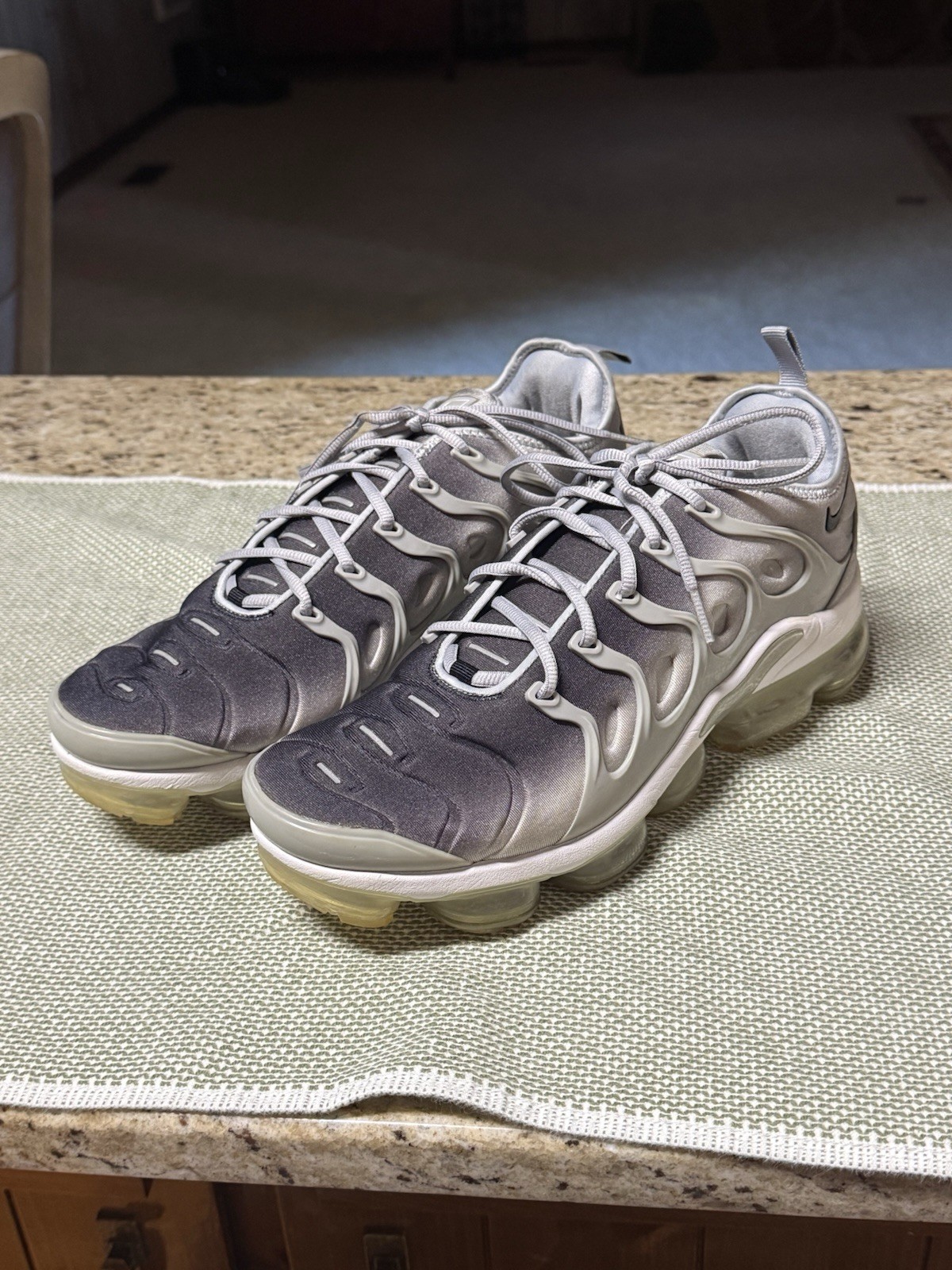 Nike Air VaporMax Plus Men’s Gray Low Top Lace-Up Athletic Sneakers