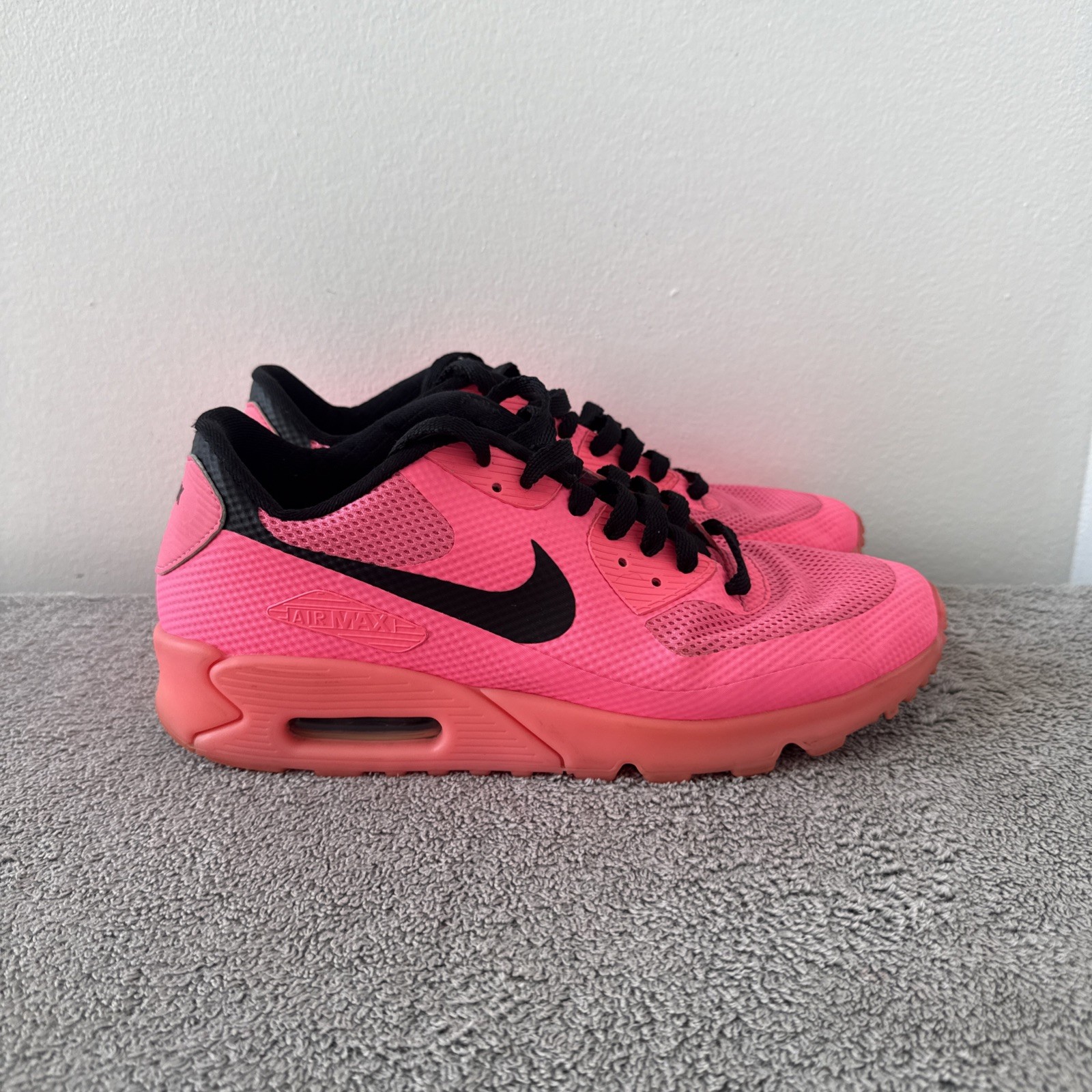 Nike Air Max 90 NikeID Hot Pink And Black Sz US 10.5, UK 8, EU 42.5