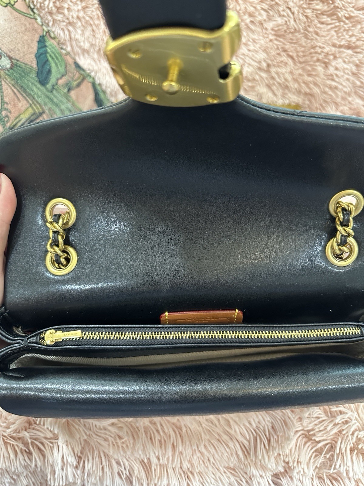 Coach Black Quilted Tabby 26 w/ Gold Chain Strap EUC