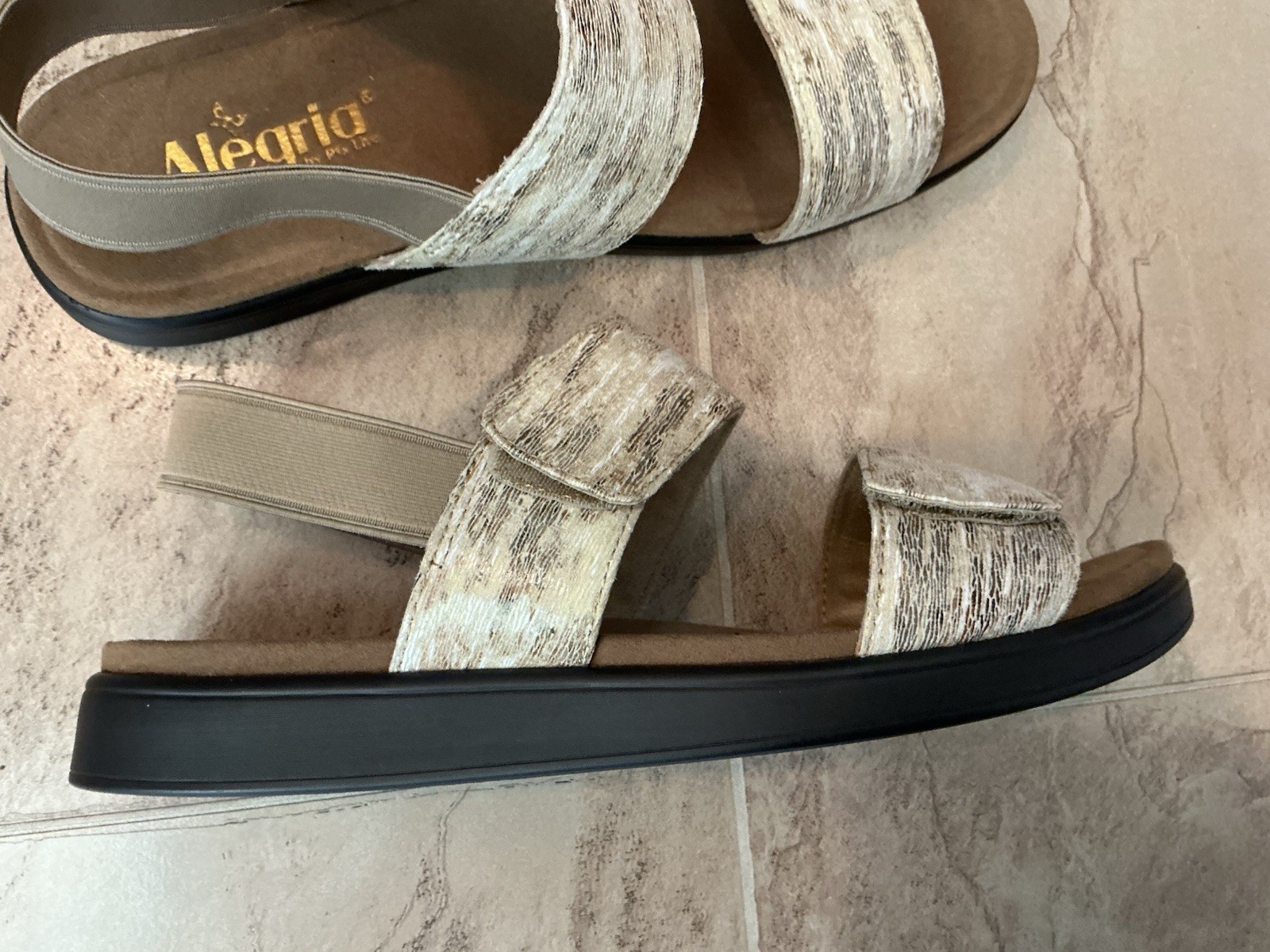 New $120 Alegria Leah Sands Brown Elasatic Back Strap Sandals Women 40 9.5 10
