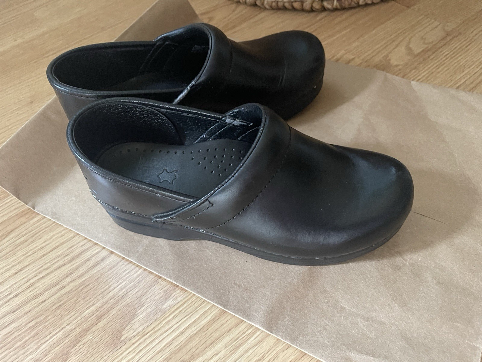 Dansko Professional Clogs Black Womens Size 38 006020202 Black. Used