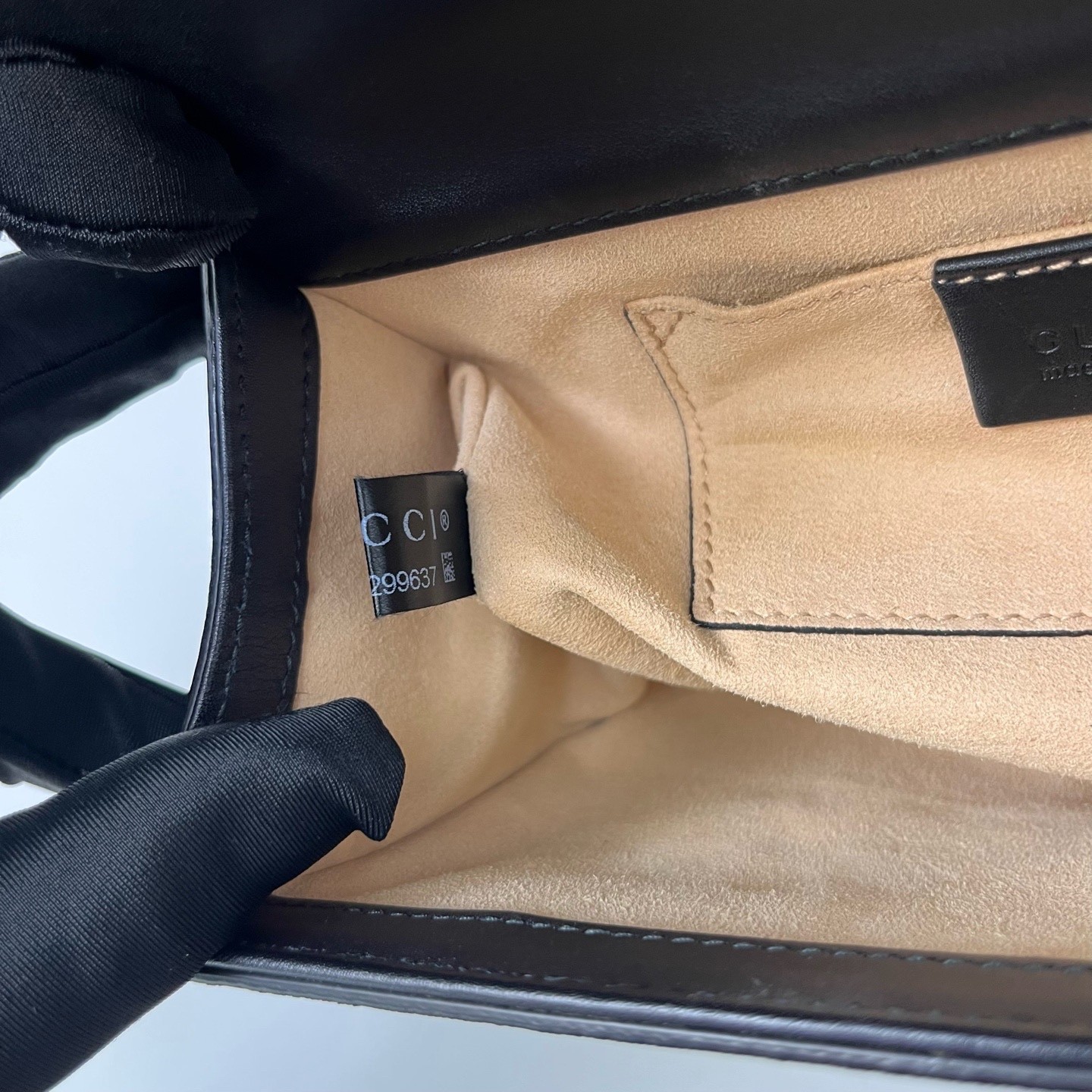 Gucci Pre-Owned Authentic Luxury Handbag 20*13*7 Free Tracked Shipping