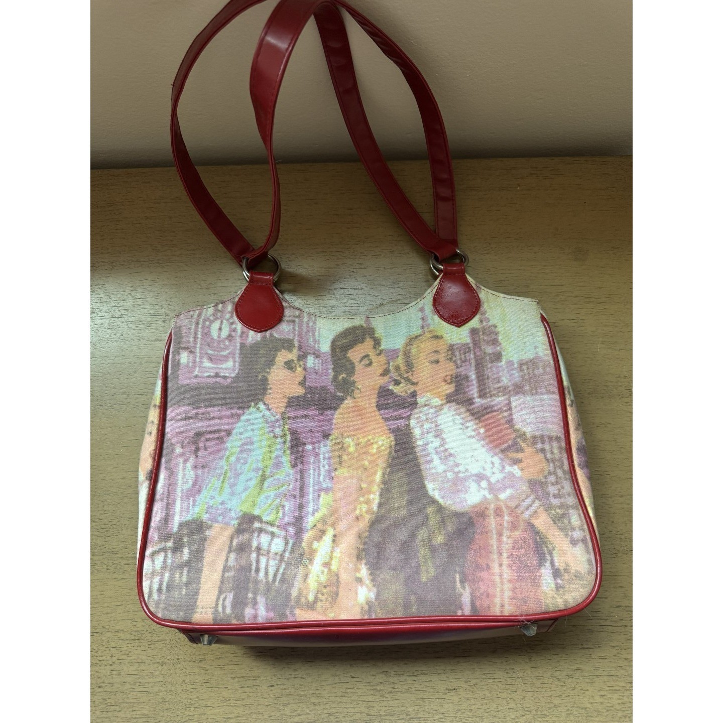Vintage Style Graphic Sequin Glamour Girls Shoulder Bag Red Trim Retro Kitsch