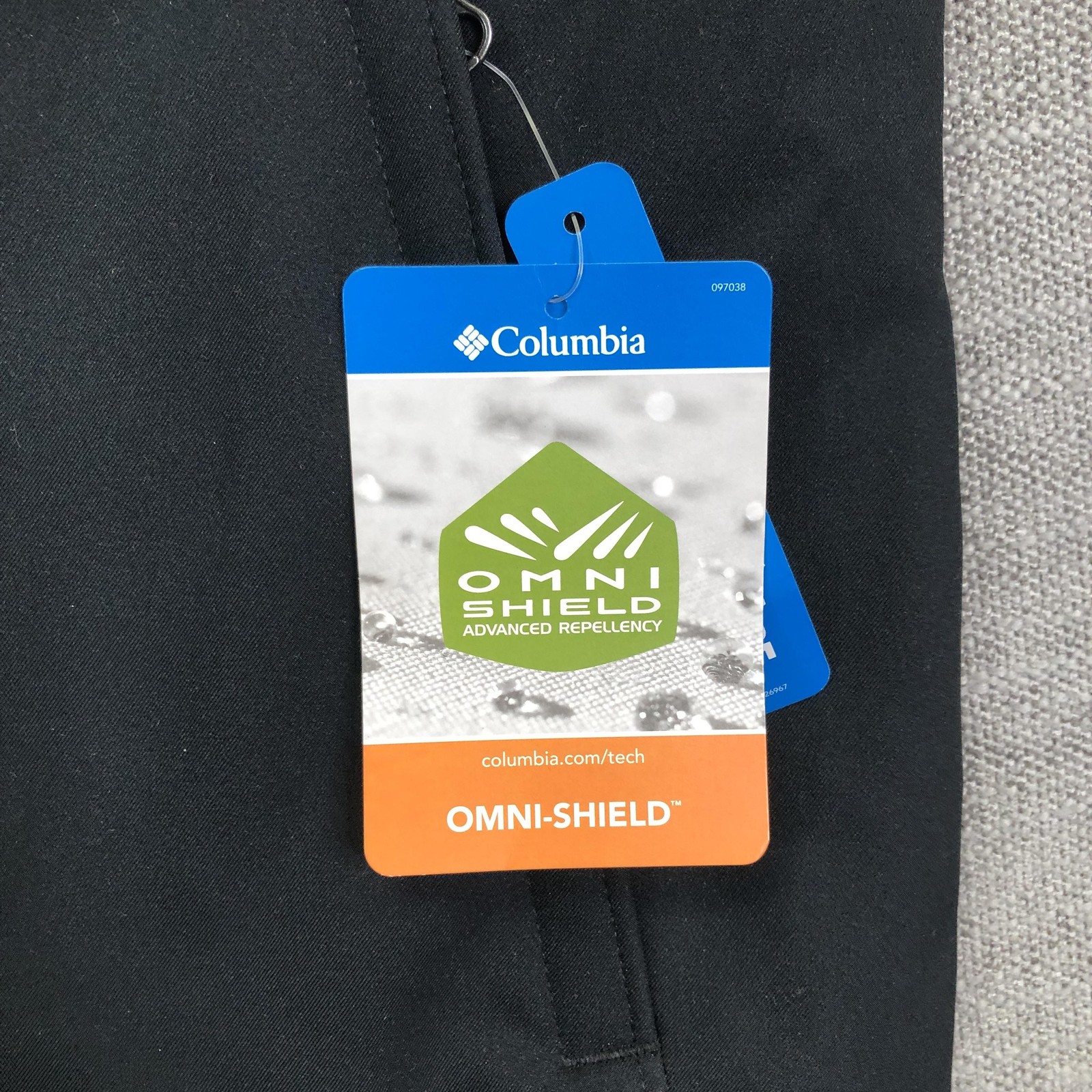 Columbia Jacket Mens M Black Omni-Shield Bowen Lake II Softshell Full Zip Hiking