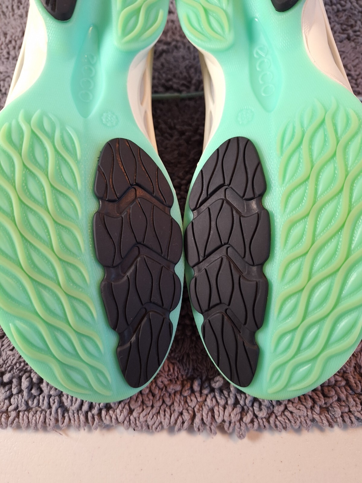 Ecco Biam Sneakers Womans 8 Gray Mint Green Crossfit Athletic Athlesier Active