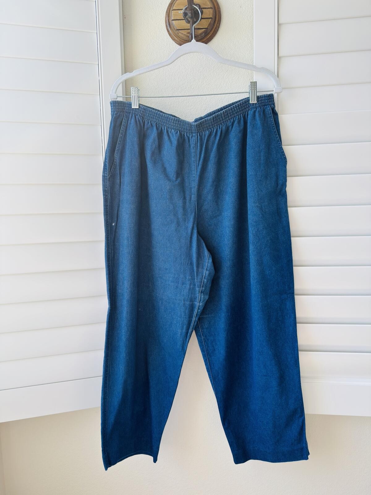Alfred Dunner Blue Denim Elastic Waist Pants – Size 18
